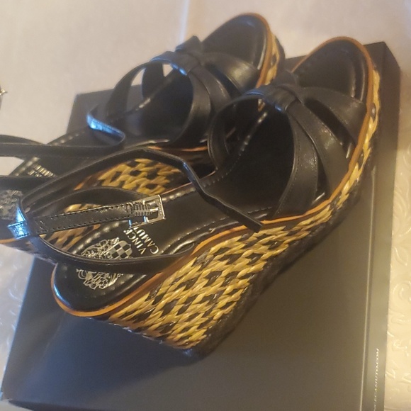 Brand new Vince Camuto Phoenixx Wedge Sandal - Picture 6 of 11